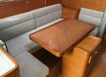 Rent a sailboat in Marina Flensburg Sonwik - Dufour 40E