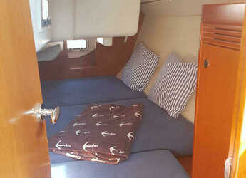 Rent a sailboat in Marina Flensburg Sonwik - Oceanis 31