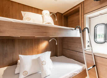 Alquilar catamarán en Marina Mandalina - Bali 4.6 - 5 + 2 cab.