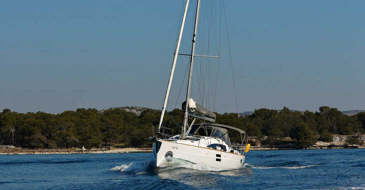 Rent a sailboat in Marina Mandalina - Elan Impression 40