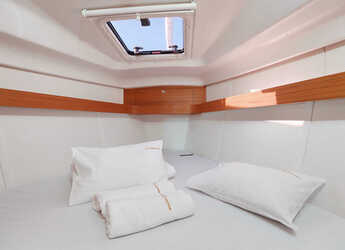 Rent a sailboat in Marina Mandalina - Elan Impression 40