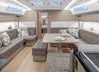 Rent a sailboat in Marina Mandalina - Hanse 458