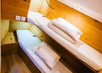 Alquilar velero en Marina Mandalina - Elan Impression 45 - 4 cab.