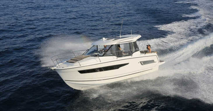 Rent a motorboat in Marina Mandalina - Merry Fisher 895