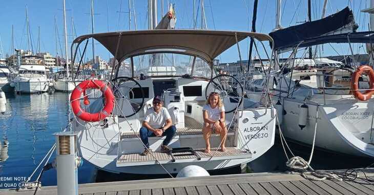 Rent a sailboat in Marina del Sur. Puerto de Las Galletas - Sun Odyssey 410