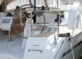 Chartern Sie segelboot in Marina di Portisco - Bavaria Cruiser 51