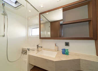 Rent a catamaran in D-Marin Marina Lefkas - Lagoon 46 A/C & GEN & WM