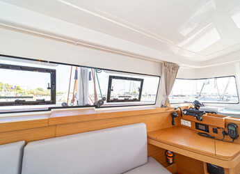 Chartern Sie katamaran in Marina Gouvia - Excess 11