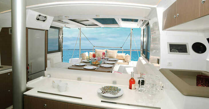 Rent a catamaran in Marina Kornati - Bali 4.1 - 4 + 1 cab.