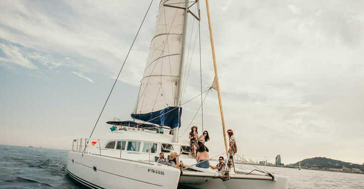 Alquilar catamarán en Club Naútico de Sant Antoni de Pormany - Lagoon 380