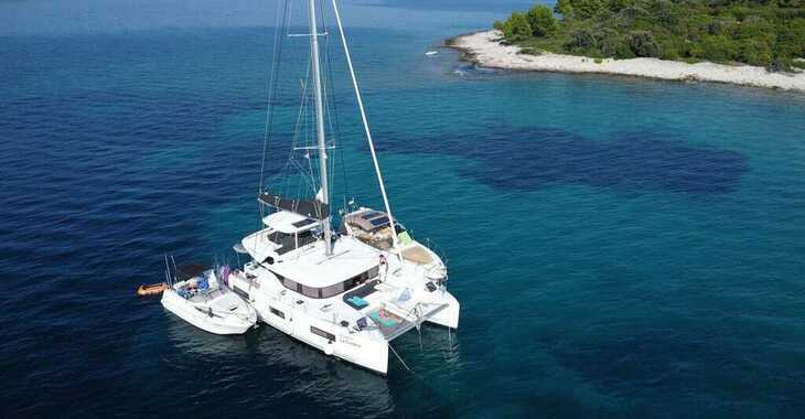 Rent a catamaran in Marina Kastela - Lagoon 46 - 4 + 2 cab.