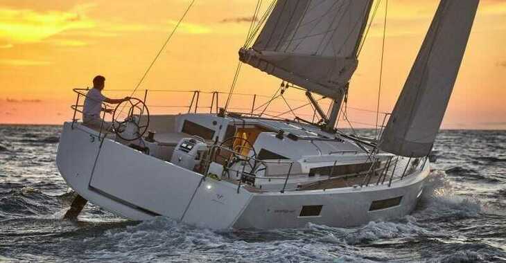 Chartern Sie segelboot in Muelle de la lonja - Sun Odyssey 490