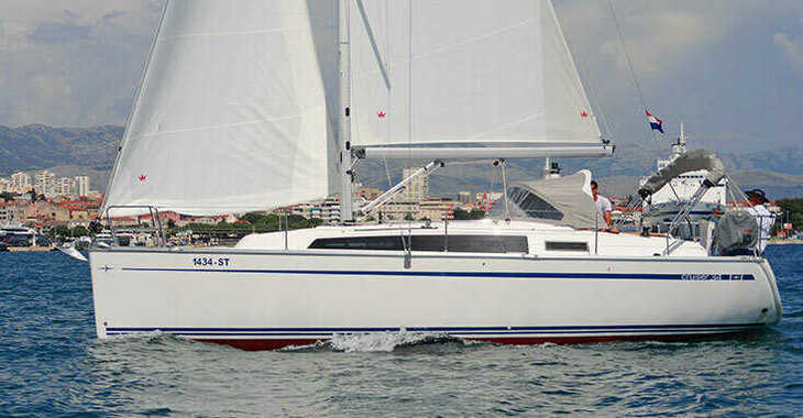 Rent a sailboat in Marina Split (ACI Marina) - Bavaria Cruiser 34
