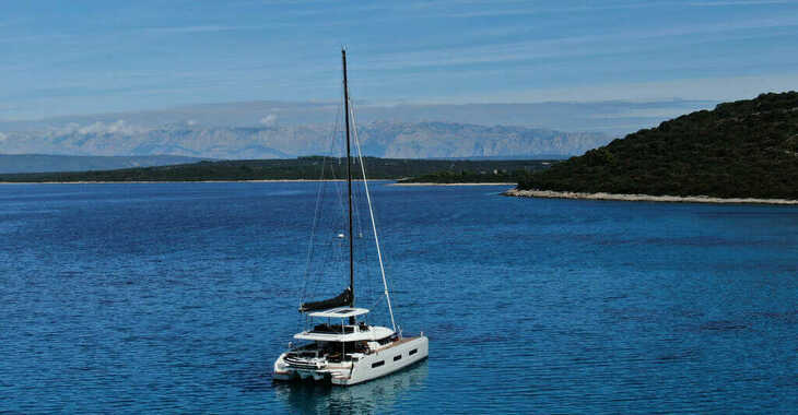 Alquilar catamarán en Marina Kastela - Lagoon 55