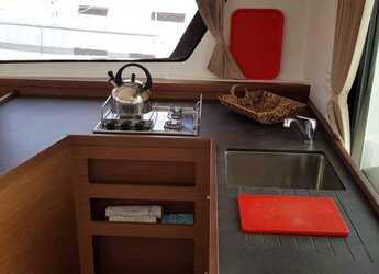 Rent a catamaran in Salamis Yachting Club - Lagoon 42 - 4 + 2 cab.