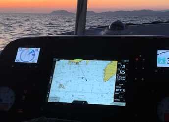 Rent a catamaran in Salamis Yachting Club - Lagoon 42 - 4 + 2 cab.