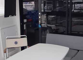 Rent a catamaran in Salamis Yachting Club - Lagoon 42 - 4 + 2 cab.