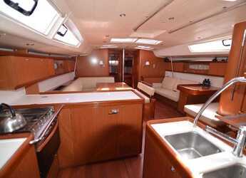 Chartern Sie segelboot in Salamis Yachting Club - Oceanis 54 - 4 + 1 cab.
