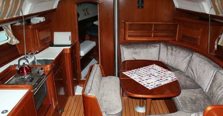 Chartern Sie segelboot in Nea Peramos - Oceanis Clipper 423 - 3 cab.