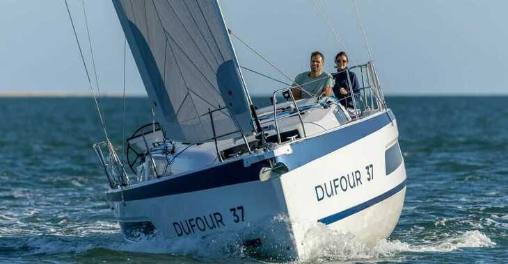 Rent a sailboat in Punta Nuraghe - Dufour 37 Performance