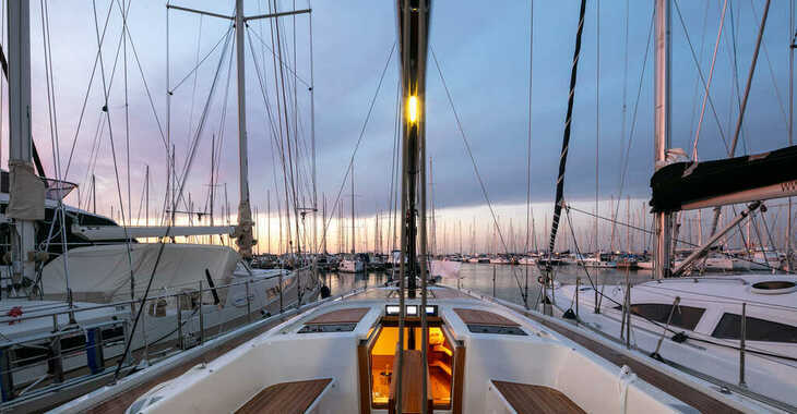 Louer voilier à Marina di Santa Teresa Gallura (Longosardo) - Solaris 44