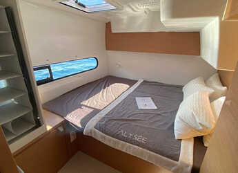 Rent a catamaran in La Maddalena (Cala Gavetta) - Excess 11 - Pulse Line version