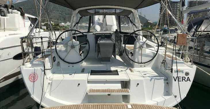 Rent a sailboat in Marina di Scarlino - Oceanis 41.1