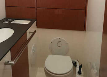 Rent a sailboat in Marina di Scarlino - Bavaria Cruiser 46 