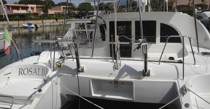 Rent a catamaran in Punta Nuraghe - Lagoon 380(12)