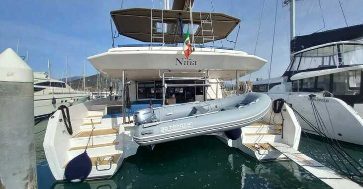 Rent a catamaran in Punta Nuraghe - Dufour Catamaran 48