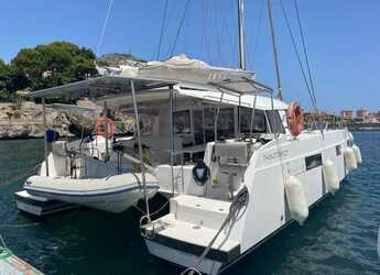 Chartern Sie katamaran in Marina di Villa Igiea - Nautitech 40 Open -A/C (shore power only) - WM (12V- 60L/H)