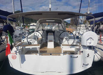 Rent a sailboat in Marina di Scarlino - Oceanis 38.1