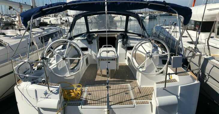 Rent a sailboat in Punta Nuraghe - Sun Odyssey 519