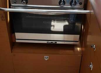 Alquilar velero en Punta Nuraghe - Sun Odyssey 519