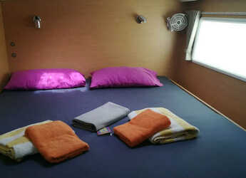 Louer catamaran à Punta Nuraghe - Lagoon 380 S2