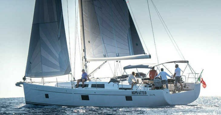 Rent a sailboat in Marina d'Arechi - Hanse 508