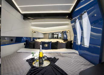 Alquilar catamarán en Porto Olbia - Wave 50