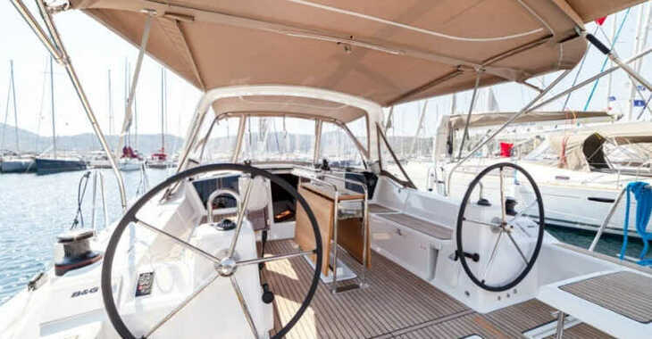 Rent a sailboat in Ece Marina - Oceanis 41.1