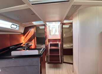 Rent a sailboat in D-Marin Marina Lefkas - Hanse 418 - 3 cab.