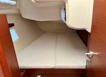Rent a sailboat in D-Marin Marina Lefkas - Hanse 418 - 3 cab.