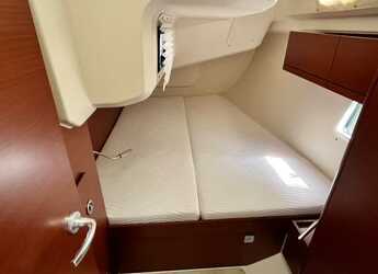Rent a sailboat in D-Marin Marina Lefkas - Hanse 418 - 3 cab.