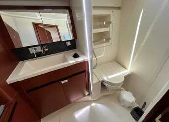 Rent a sailboat in D-Marin Marina Lefkas - Hanse 418 - 3 cab.