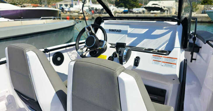 Rent a motorboat in Marina Baotić - Axopar 22 Spyder