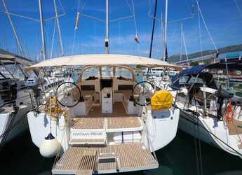 Rent a sailboat in Marina Kastela - Sun Odyssey 490 - 4 + 1 cab.
