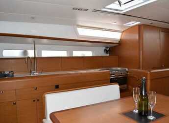 Rent a sailboat in Marina Kastela - Sun Odyssey 519 - 5 + 1 cab.