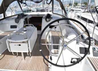 Rent a sailboat in Marina Kastela - Sun Odyssey 519 - 5 + 1 cab.