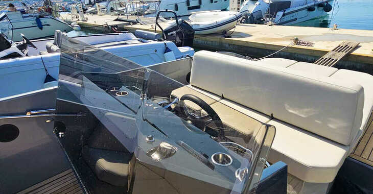 Rent a motorboat in Marina Baotić - Rand Play 24