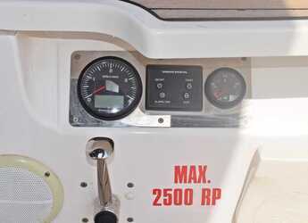 Rent a sailboat in Marina Kastela - Bavaria Cruiser 51