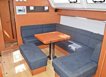 Rent a sailboat in Marina Kastela - Bavaria Cruiser 51