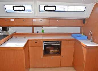 Rent a sailboat in Marina Kastela - Bavaria Cruiser 51